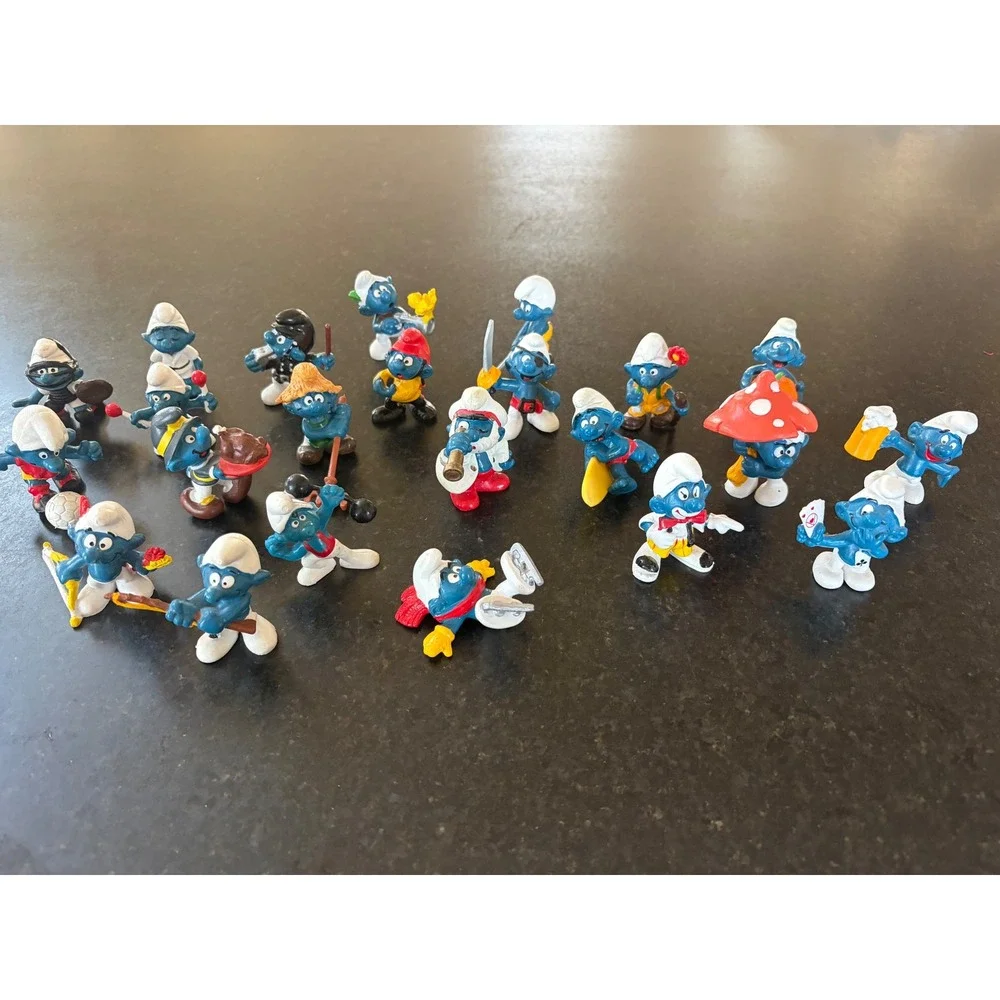 Lot 23 vintage Smurf figures Schleich Peyo 1970's 80's collectible